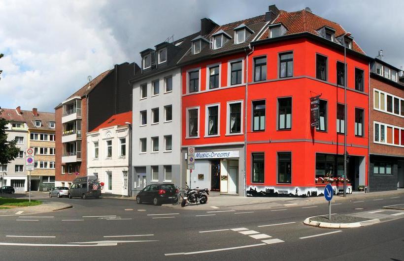 Hotel Klenkes Am Bahnhof 15