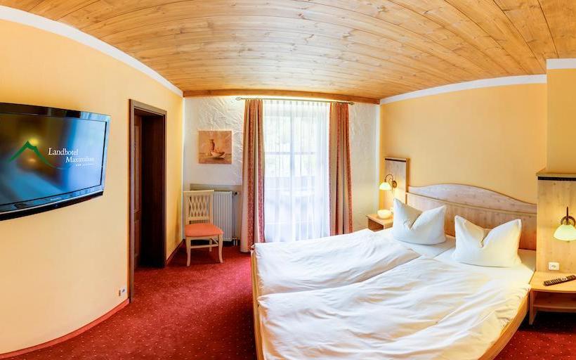 Landhotel Maximilian 4
