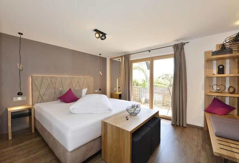 Hotel Pension Waldkristall 12