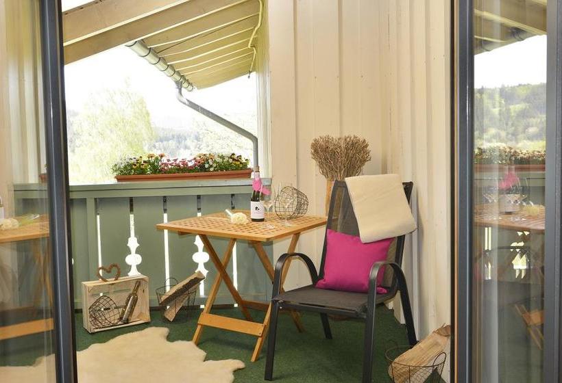 Hotel Pension Waldkristall 8