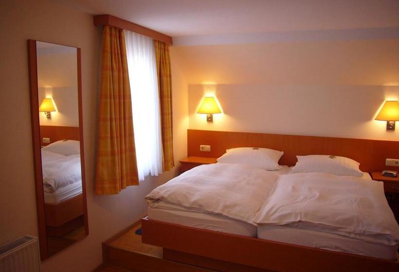 Hotel Deutsches Haus 13