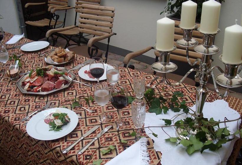 Hotel & Café Kleinergrünauer 11