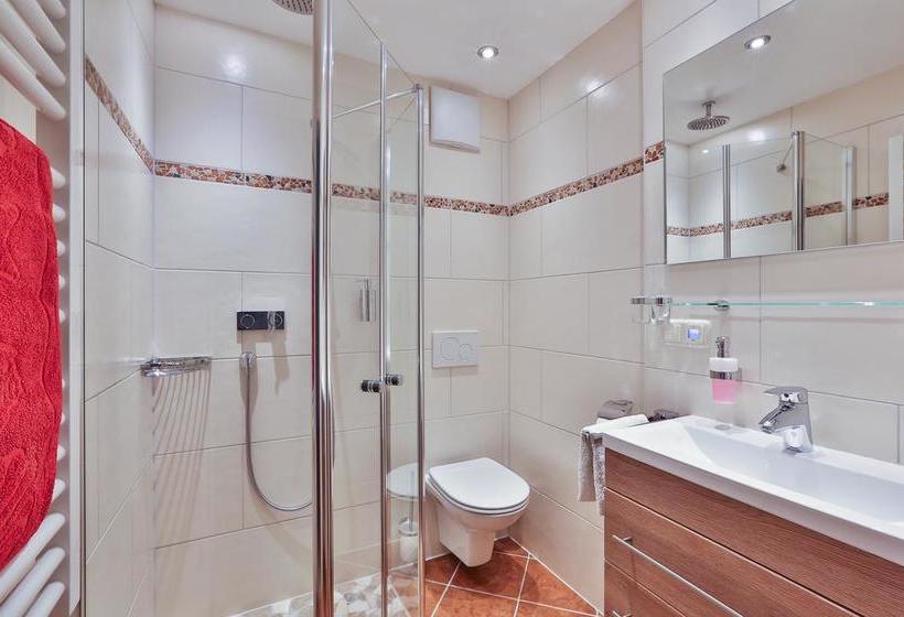 Hotel Haus Heimattreu 16