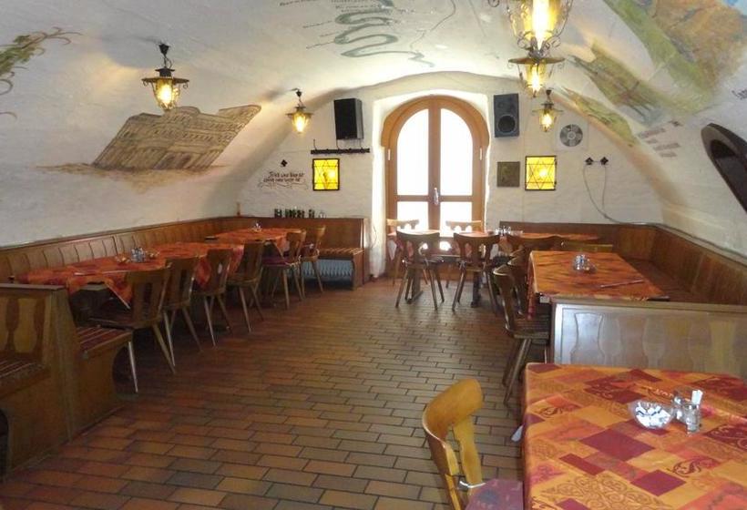 Hotel Zur Grafschaft 11