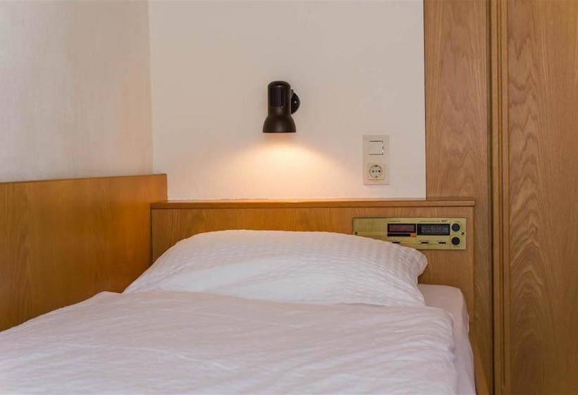 Hotel Weinhaus Weis 4