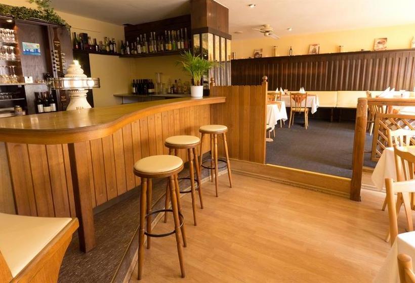 Hotel Weinhaus Weis 5