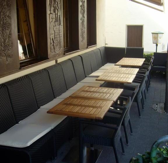 Hotel Weinhaus Weis 9