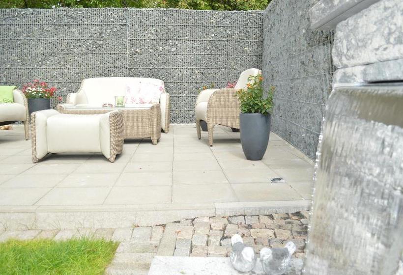 Hotel Zum Kreuzberg 15