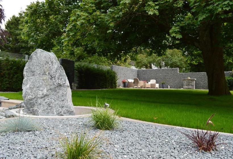 Hotel Zum Kreuzberg 2