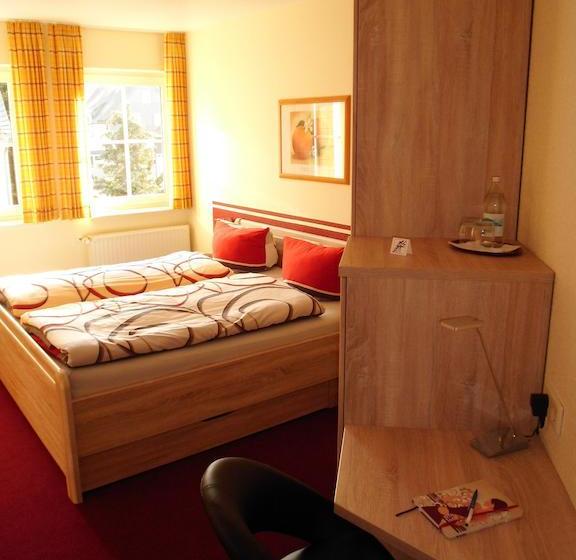 Hotel Zum Kreuzberg 7