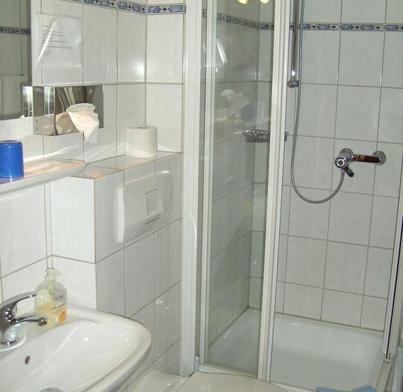 Hotel Zum Kreuzberg 8