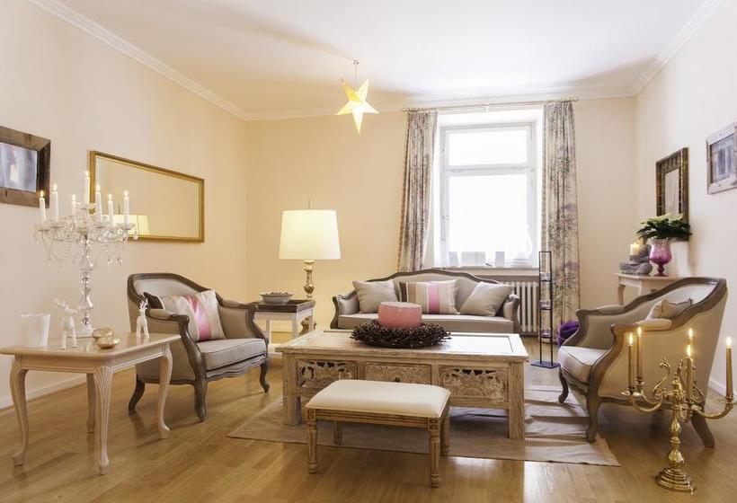 Bed & Breakfast Villa Adolphine 10