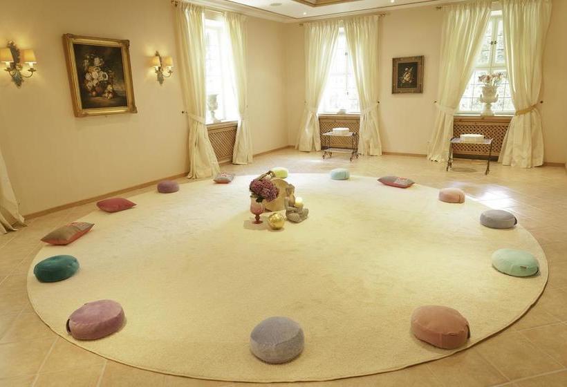 Bed & Breakfast Villa Adolphine 8