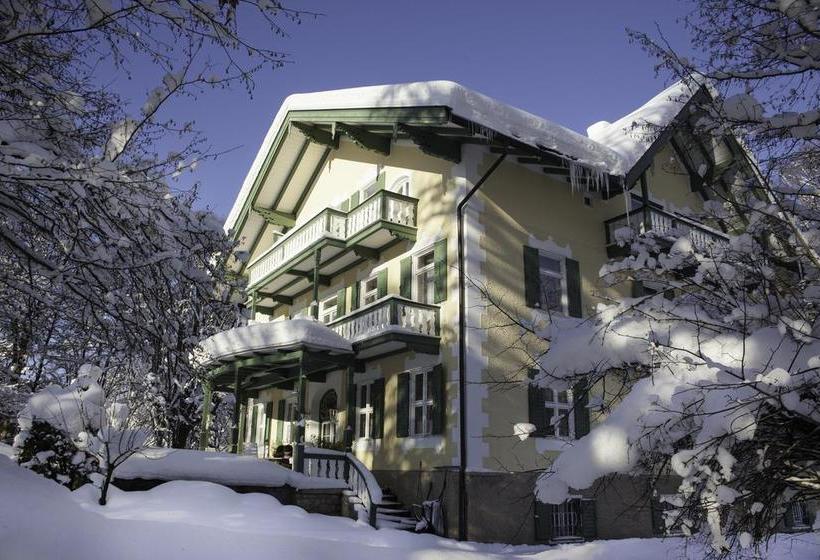 Bed & Breakfast Villa Adolphine 9