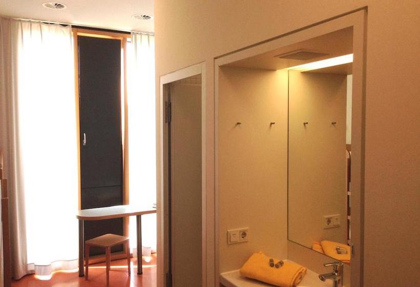 Jugendherberge Stuttgart Neckarpark 2