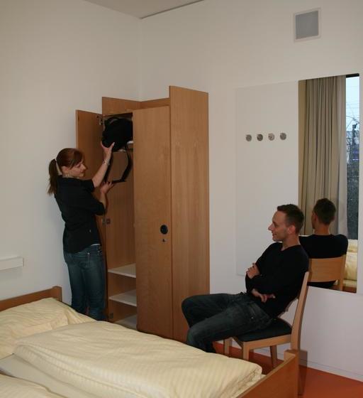 Jugendherberge Stuttgart Neckarpark 9