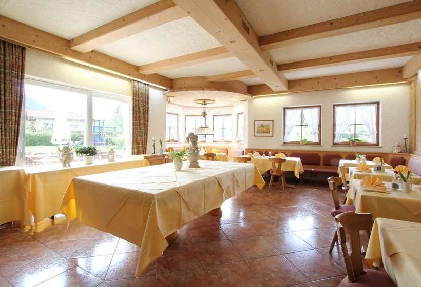 Hotel Wallgauer Hof 13