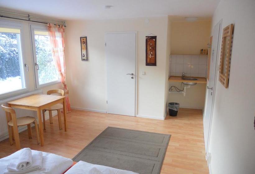 Sanssouci Hostel Potsdam 13