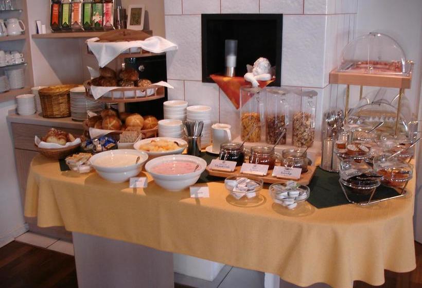 Hotel Gästehaus Sankt Ulrich 5