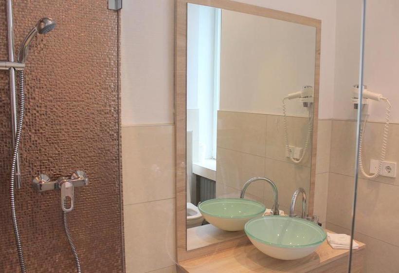 Hotel Metropolrooms 13