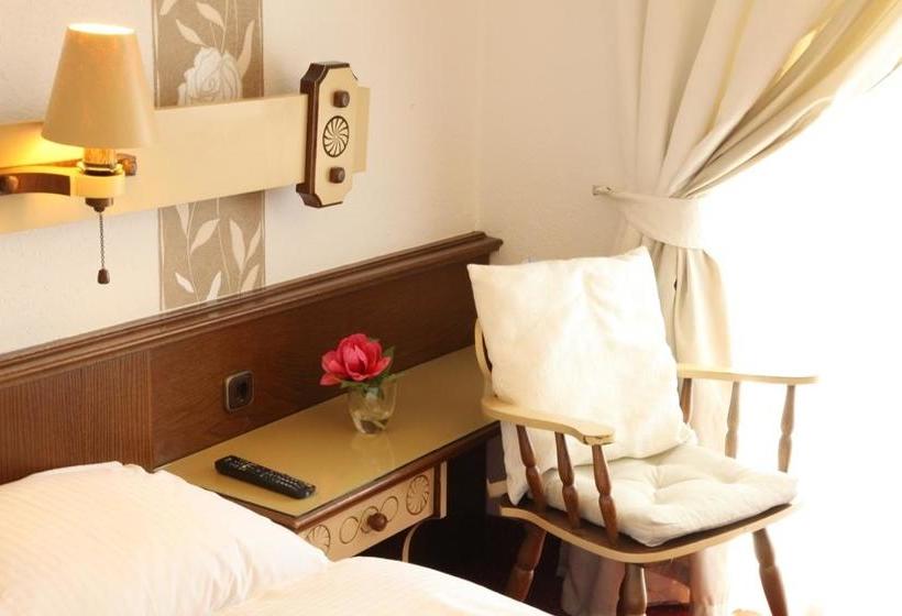 Kurhotel Würdinger Hof 8