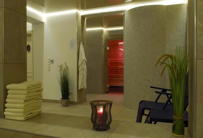 Parkhotel Am Südwäldchen 9