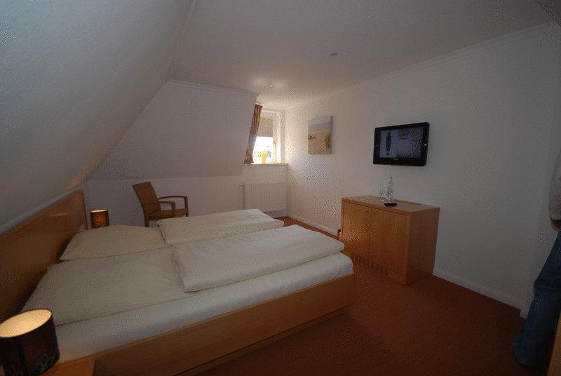 Hotel Und Restaurant Petit Robby 2