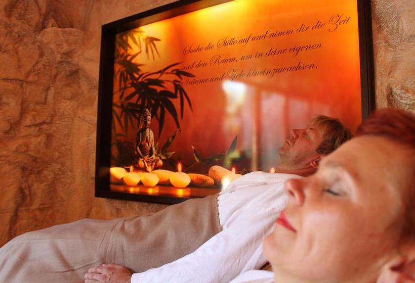 Kristall & Vitalhotel Bergknappenhof 17