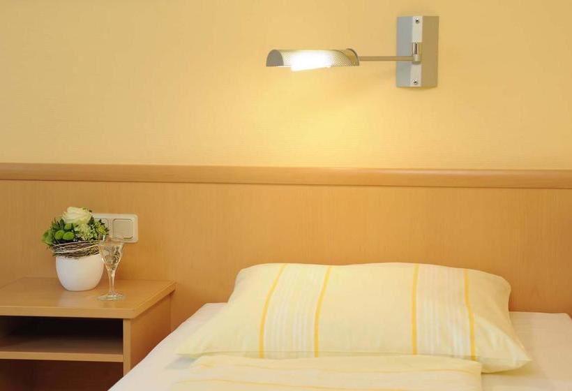 Hotel & Restaurant Hugenottengarten 15