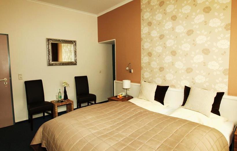 Hotel Saarburger Hof 8