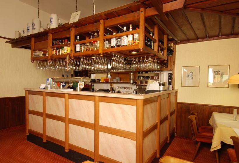 Hotel Restaurant Münchner Löwenbräu 1