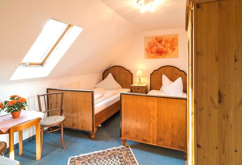 Hotel Zum Lieben Augustin 12