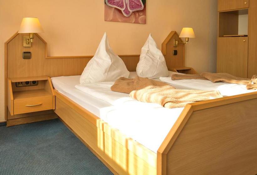 Hotel Zum Lieben Augustin 17