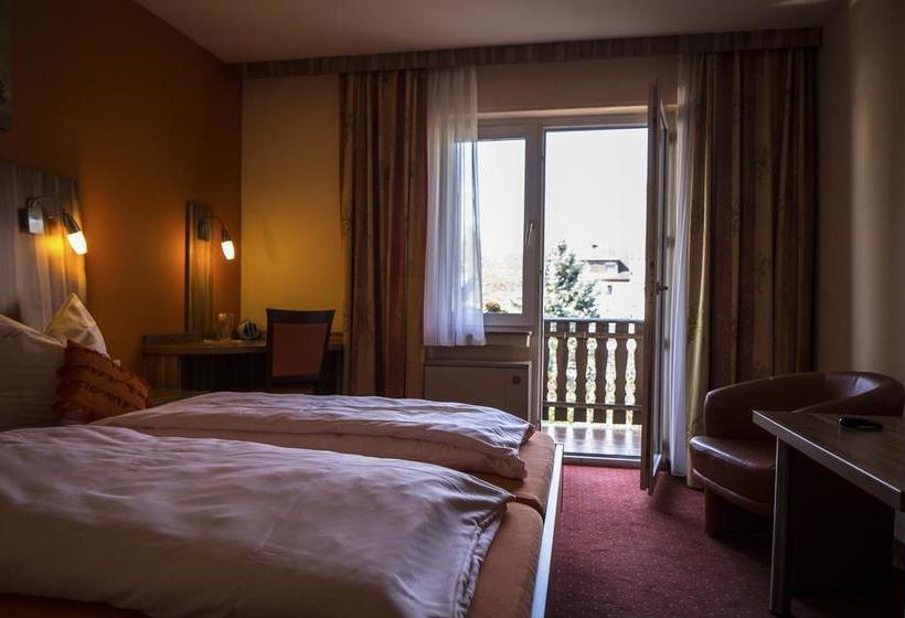 Hotel Weinhaus Kreuter 11