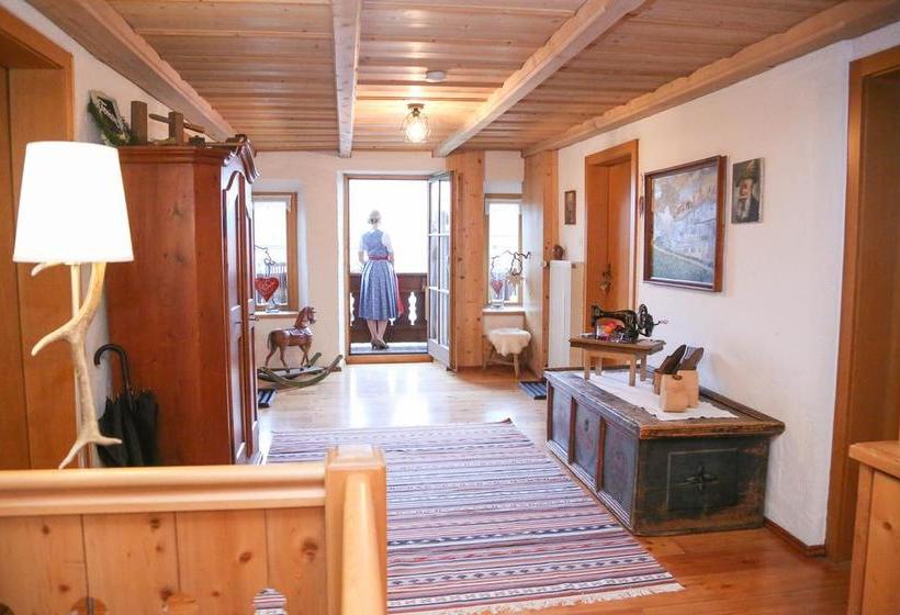 Hotel Beim Nuihausa 11