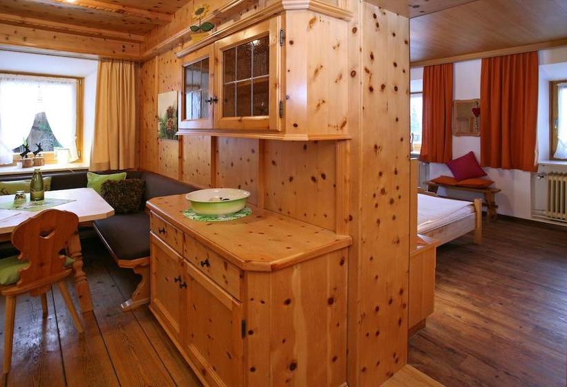 Hotel Beim Nuihausa 12