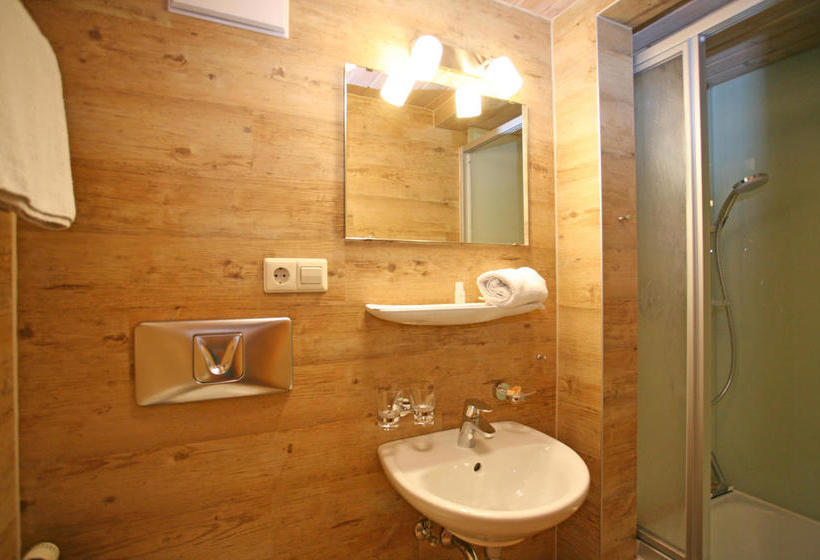 Hotel Beim Nuihausa 14