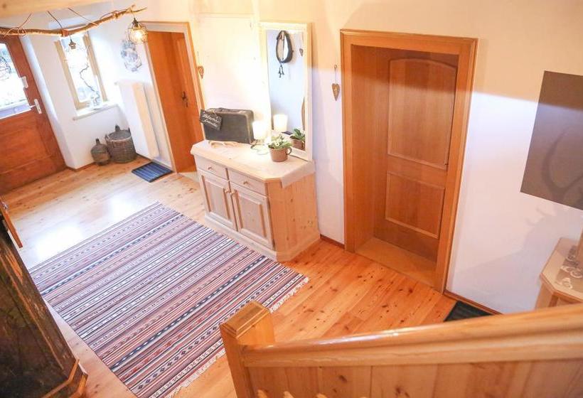 Hotel Beim Nuihausa 6