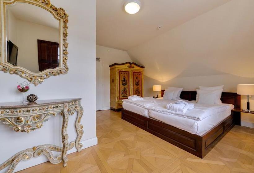 Hotel Schloss Purschenstein 9