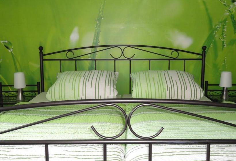 Hotel Weisser Stein 7