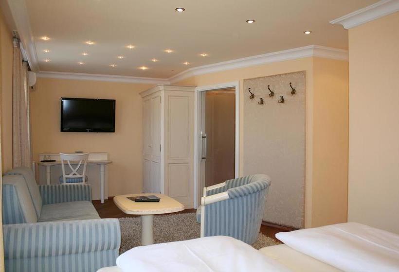 Hotel Strand Cafe Meersburg 12