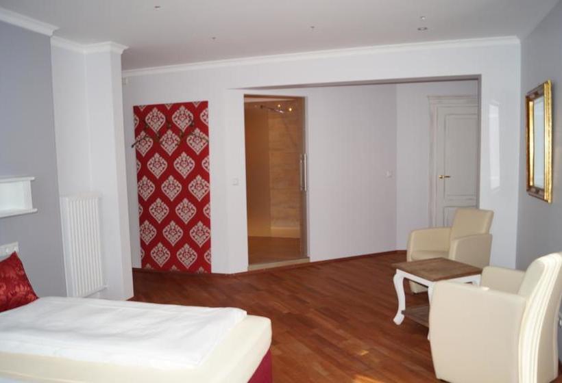 Hotel Strand Cafe Meersburg 6