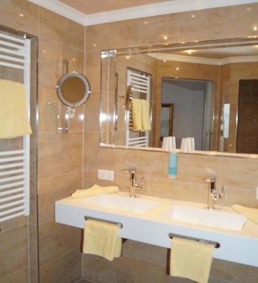 Hotel Strand Cafe Meersburg 7