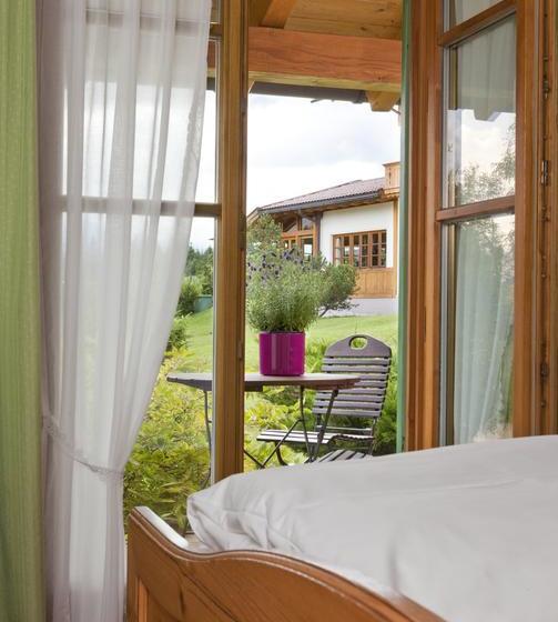 Landhotel Zum Bad 12