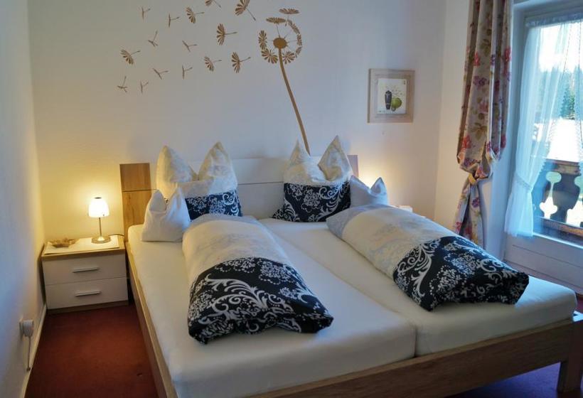 Ferienhotel Barmsee 13