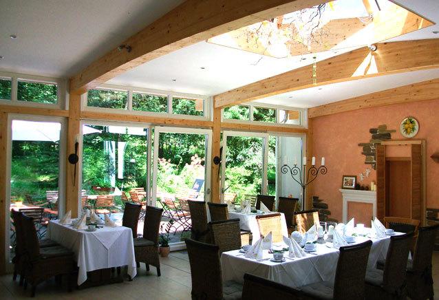 Landhotel & Gasthof Forsthaus 10