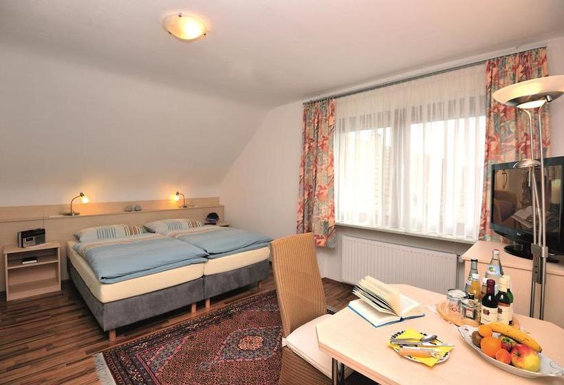 Hotel Pension Heidi 18