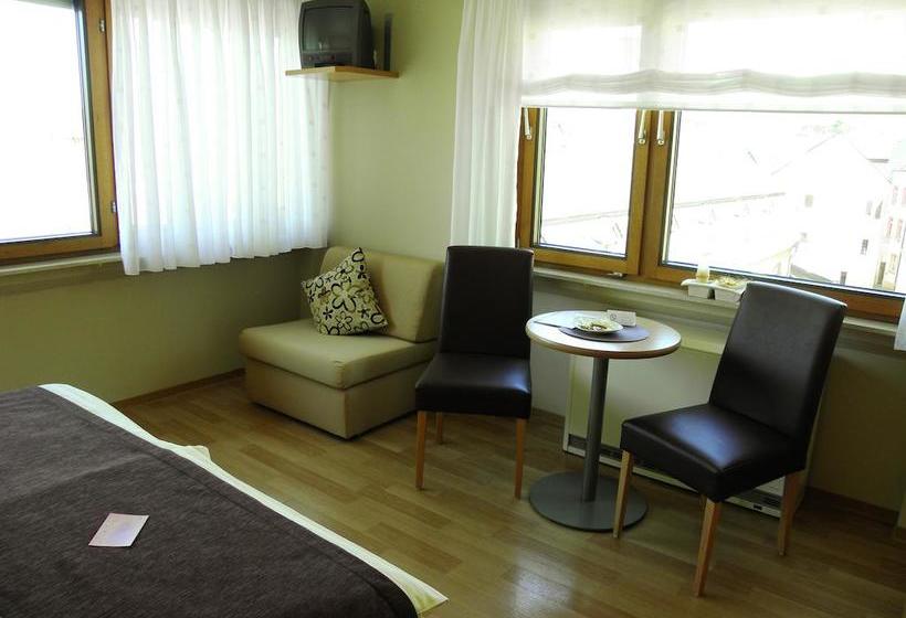 Hotel Garni Haus Weiskopf 2