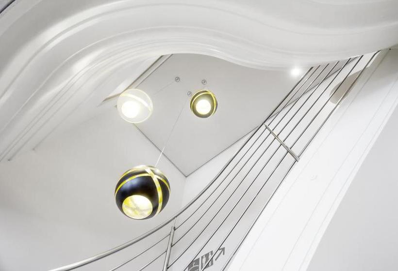 Hotel Café & Restaurant Mokkas 9