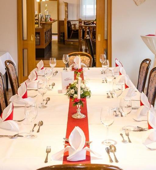 Hotel Restaurant Conni 11